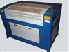 CO2 laser cutting machine